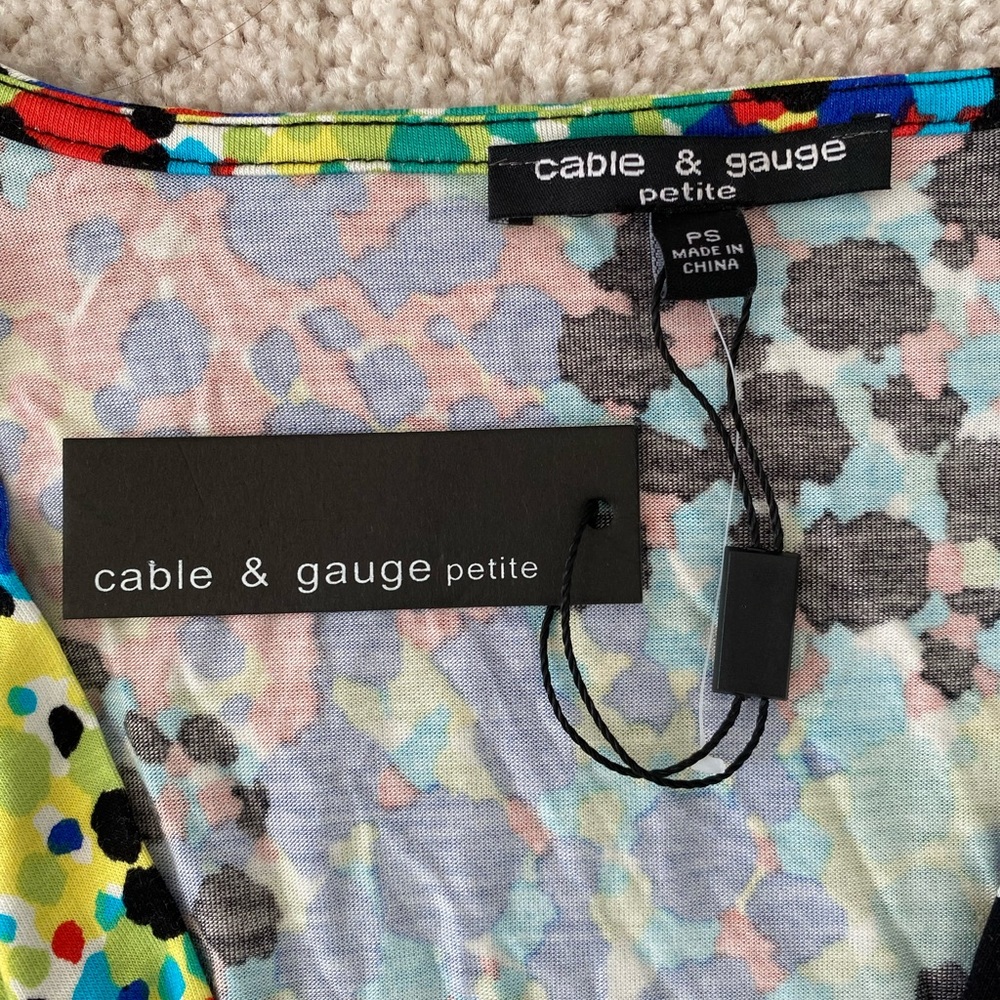 Cable & Gauge Women’s Deep V-neck 3/4 Sleeve Multi Color Top - Picture 4 of 5